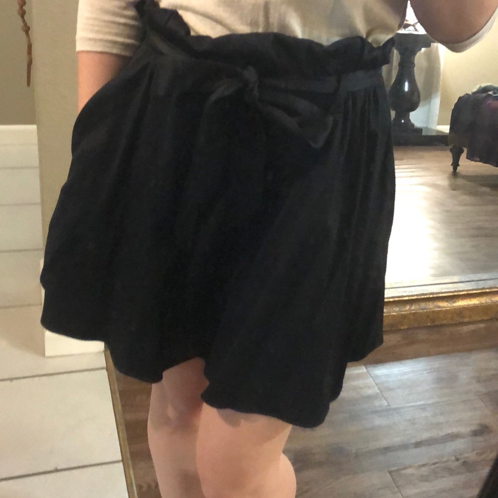 Cinch waisted black skirt